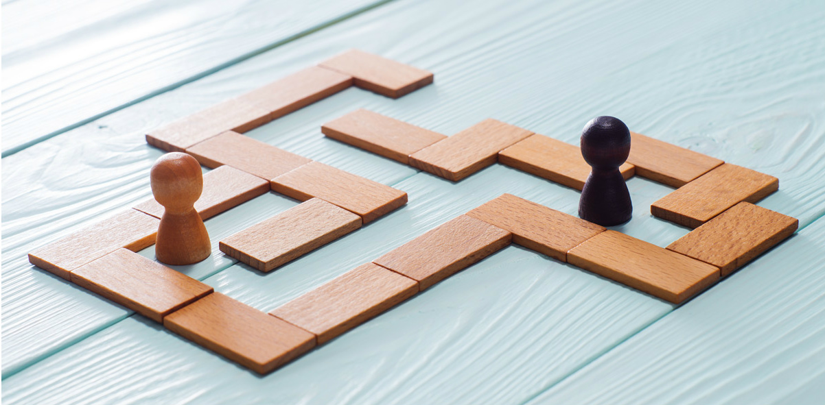 Labyrinth with chess